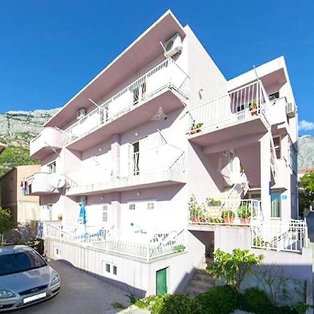 Apartments Dragan Baska Voda Bagian luar foto